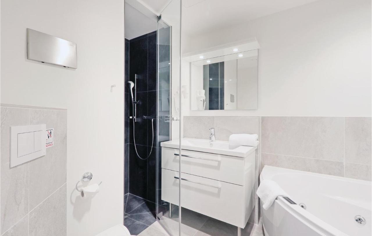 Cozy Apartment In Luebeck Travemuende With Sauna 外观 照片