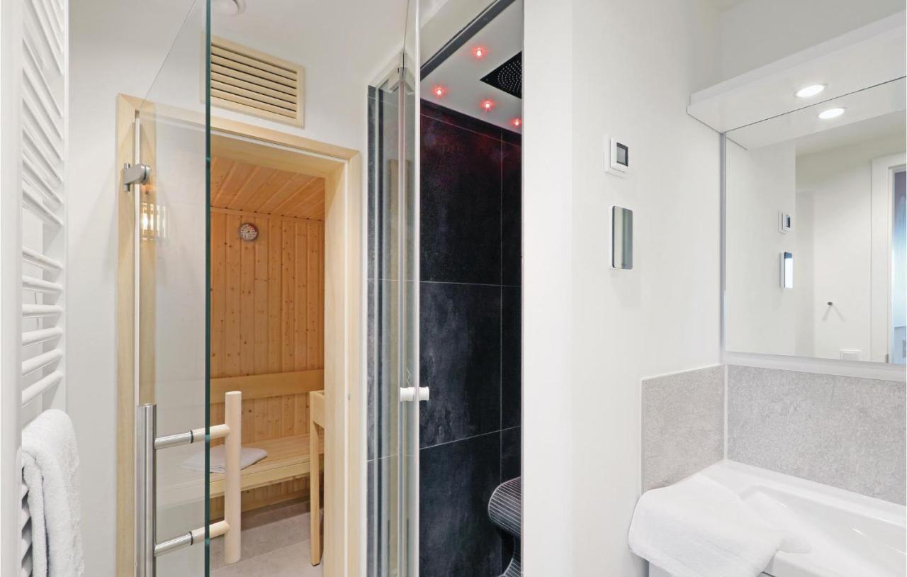 Cozy Apartment In Luebeck Travemuende With Sauna 外观 照片